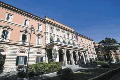 Multe per le visite disdette, l'Umberto I chiama il fisco