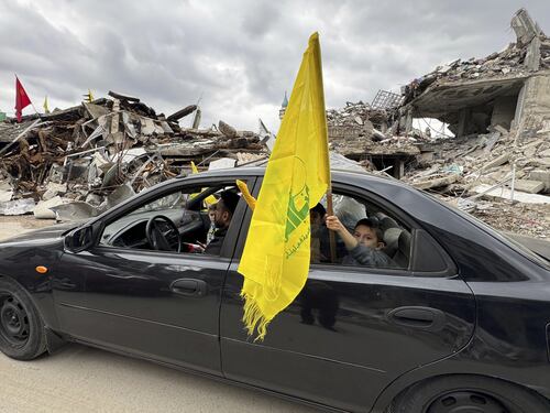 Libano, tensione Israele-Hezbollah. Tregua a rischio: pronti ad agire