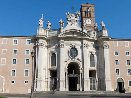 Spin Time, cento ex occupanti nei b&b delle suore. Ma la carità è a carico nostro