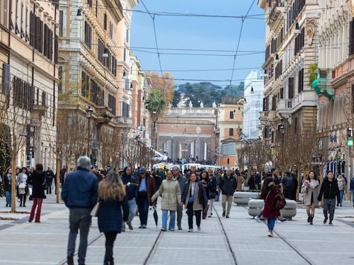 Via Ottaviano, l'appello: "Rivogliamo il tram 19". Lavori metro C dal 2026