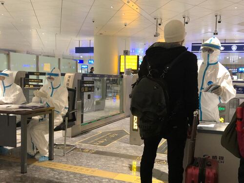 Coronavirus, scatta il termoscanner su tutti i voli dall'estero
