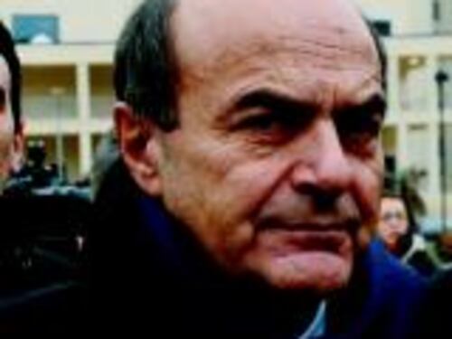 Bersani fra la piazza e i pazzi