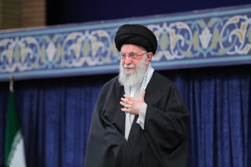 Iran, la violenta repressione di Khamenei: 30 mila morti in 48 ore