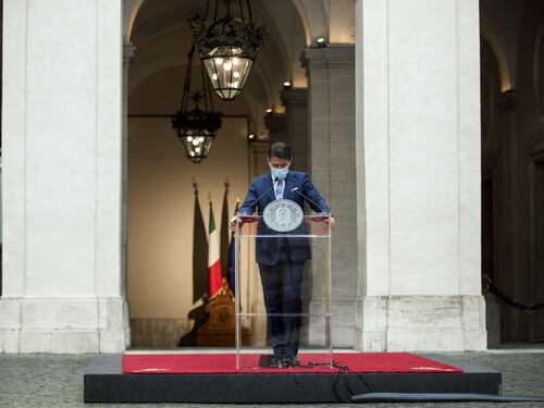 Conte occupa i telegiornali. Ma lo denuncia Italia Viva: ora tocca anche all'opposizione