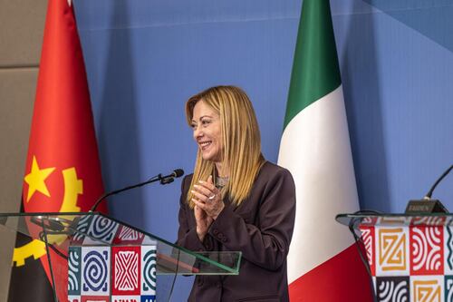 Piano Mattei, l'Italia guida la rinascita dell'Africa. Meloni: "Un patto tra nazioni libere, scommessa vincente"