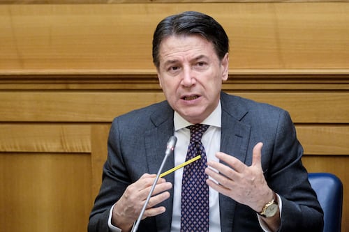 Terrrorismo, Conte fa la vittima: "Cercano di infangarci. Non ci riusciranno mai"