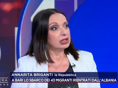 4 di sera, sui migranti il solito show della giornalista di Repubblica: "Italia razzista e disumana"