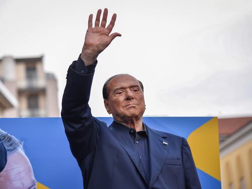 Berlusconi avverte Giorgia Meloni e Salvini: "Con l'Ue o Forza Italia fuori dal governo"