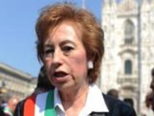 La Moratti ammutolita Fischi e offese durante il corteo
