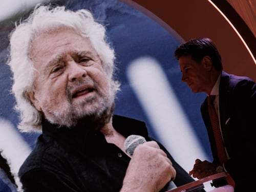 M5s alla resa dei conti, il piano di Grillo per far cadere Conte. E annuncia un video-bomba