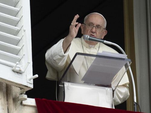 Vaticano, svolta di Bergoglio: il "riformista" Fernandez alla Dottrina della Fede