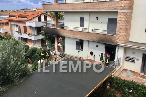 Esplosione in una palazzina di tre piani, paura a Fonte Nuova
