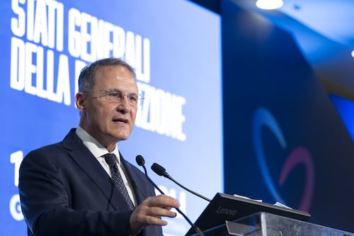 Guerra in Ucraina, Cirielli minimizza: “Nessuna crisi diplomatica tra Italia e Francia”