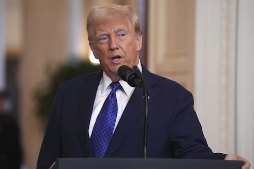 Donald Trump riapre Guantanamo per i clandestini