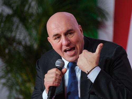 “Basta polemiche, dagli anarchici attacco alle istituzioni”. Crosetto chiede la tregua politica