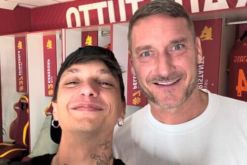 Ultimo, il Re di Roma. Il cantautore di San Basilio si conferma un fenomeno
