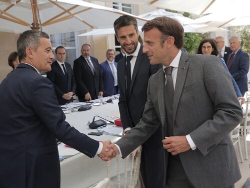 Sui migranti la Francia fa una doppia morale, ma viola i diritti umani