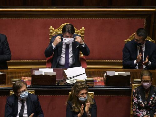 Conte: stasera il Dpcm. Massimo dieci ospiti, arrivano i controlli nelle case