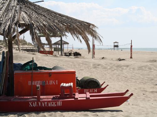 Viaggio da Capocotta ai Cancelli, cosa offre il litorale tra vecchi e nuovi chioschi