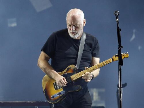 Dalle corde di Gilmour al piano di Lennon. I cimeli rock sbancano le aste da record