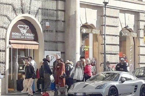 Roma, in città è corsa all'oro, ma per venderlo