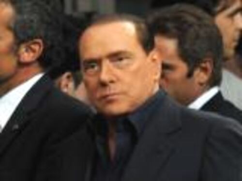 Riparte la caccia a Berlusconi