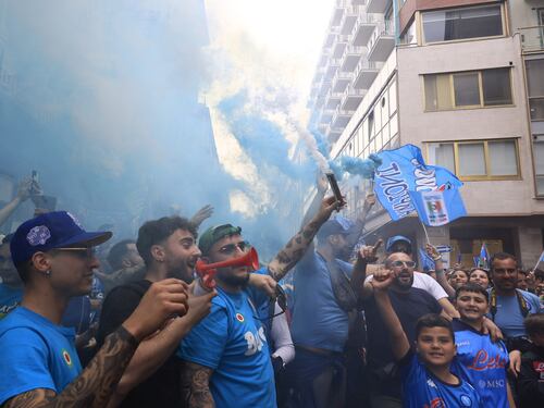 Maxischermo allo stadio Maradona, Napoli si prepara al terzo scudetto