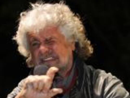 Grillo attacca Casini e Bersani: "Noi non vogliamo soldi pubblici"