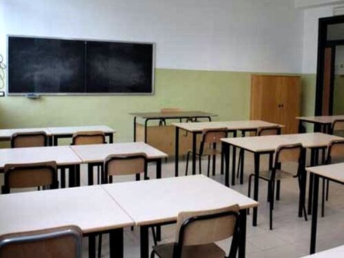 Scontro sulla scuola a Fiumicino. Insegnanti precarie escluse dalle elezioni sindacali