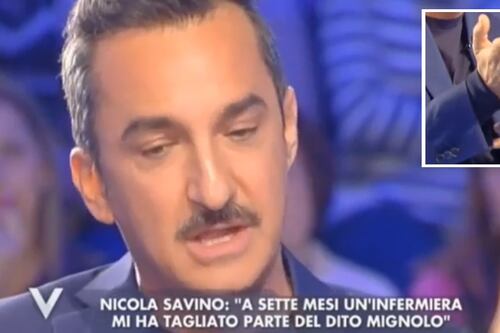 Nicola Savino rivela: "A sette mesi in ospedale mi tagliarono un dito per errore"