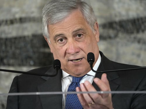 Sudan, pronto il piano di evacuazione degli italiani. Le rassicurazioni di Tajani