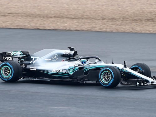 La Mercedes lancia la sua W09. E manda un "saluto" alla Ferrari