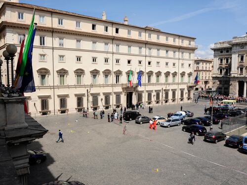 Aumentate le misure di sicurezza, piazze blindate