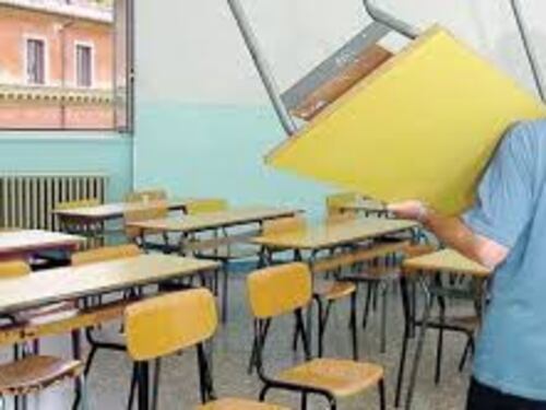 Fuga dalla scuola. Da settembre escono in 40 mila