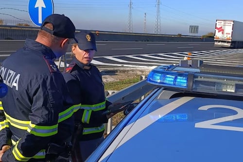 Autostrada, guidava ubriaco un'auto con tre ruote