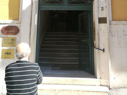 Ascensore precipita a San Lorenzo, ferito un ragazzo