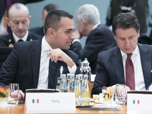 Berlusconi smaschera Conte e Di Maio: Putin ha fatto liberare i pescatori rapiti