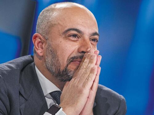 Vaccini anti-Covid, Paragone: solo annunci di tavoli e commissioni