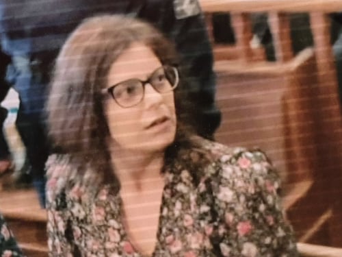 Ilaria Salis sbarca su Instagram: "Il pozzo ha solo cambiato forma"