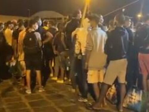 Migranti a Porto Empedocle, il video che incastra il governo: "Tutti tunisini, nessuno scappa dalla guerra"