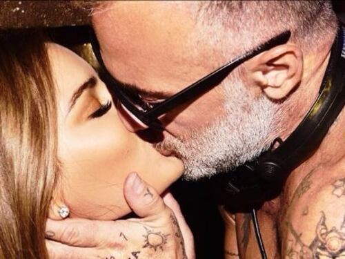 Il primo bacio d'amore di Gianluca Vacchi con la sua Ariadna