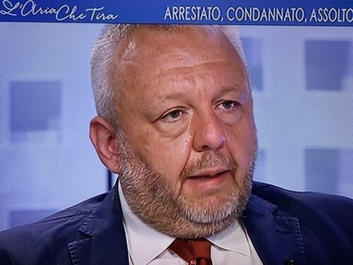"Le scuse di Di Maio mi fanno piacere". Uggetti piange in diretta