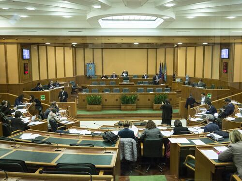 Barillari denuncia: “Drogati in Consiglio regionale”