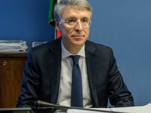 Dossier, il gip toglie l'inchiesta a Cantone e la sposta a Roma