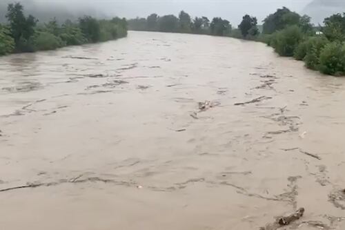 Maltempo, esonda l'Adige: chiusa l'autostrada del Brennero. A Egna scatta l'evacuazione
