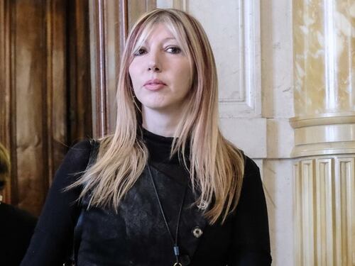 Report, la replica di Antonella Giuli: "Nel tempo libero curo mio figlio"
