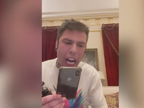 Di Mare sbugiarda Fedez, la verità sulla telefonata. E la Lega va all'assalto: ha fatto pubblicità occulta