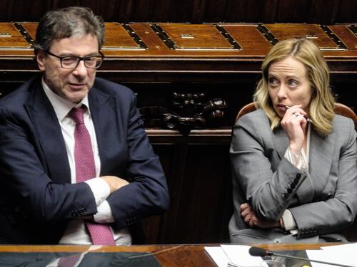 Dialoghi sull’inferno del Mes: la decisione di non ratificarlo e le scelte di Meloni