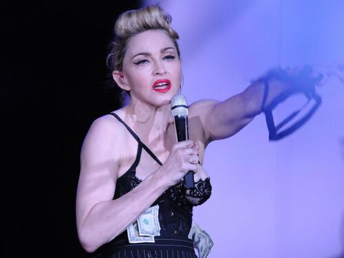 Madonna torna sui social con un video: come sta la popstar