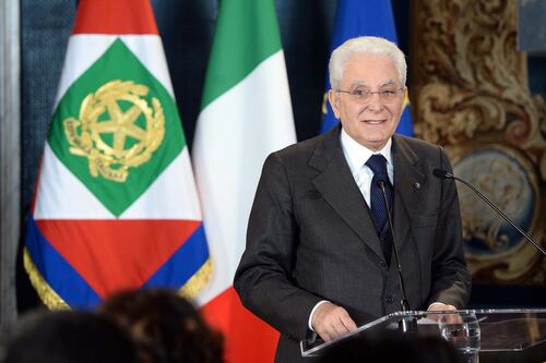 Governo, Mattarella: "Per il futuro dell'Italia non servono gli egoismi"
